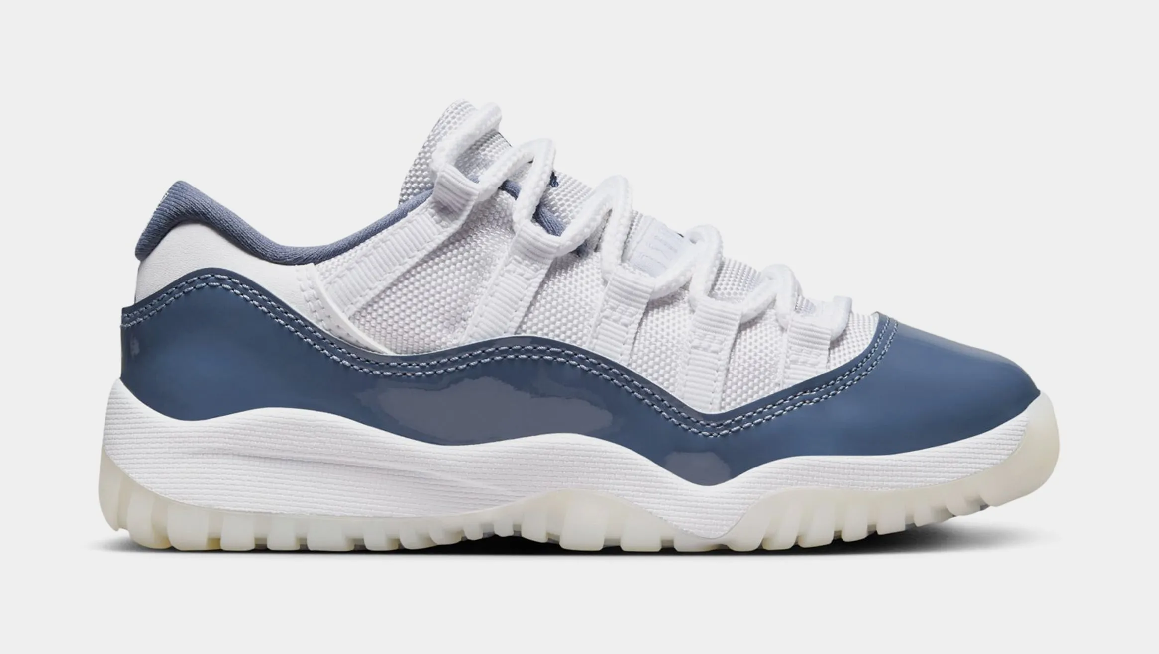 Air Jordan 11 Retro Low Diffused Blue Preschool Lifestyle Shoes (Diffused Blue/White/Midnight Navy)