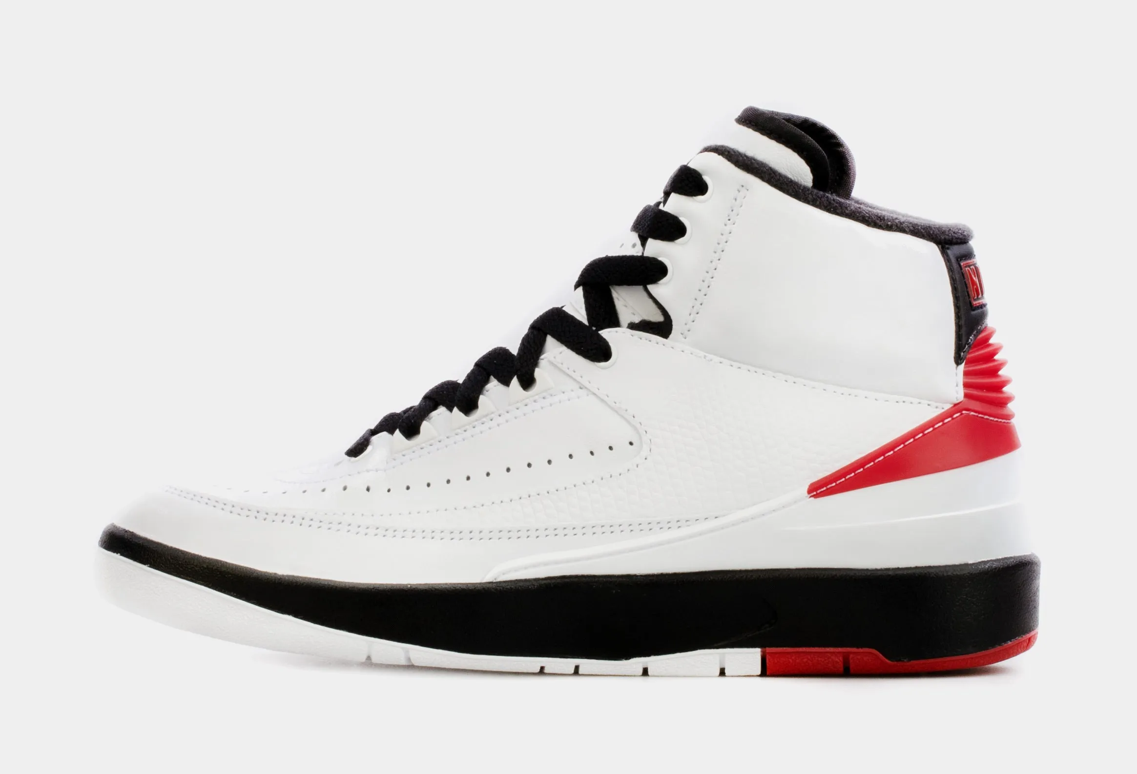 Air Jordan 2 Retro Chicago Grade School Lifestyle Shoes (White/Red) Free Shipping