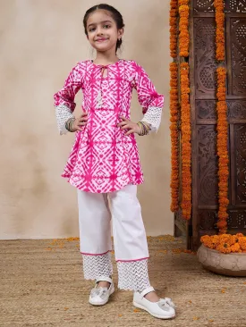 Girls Geometric Printed Tie-Up Neck A-Line Kurta With Trousers