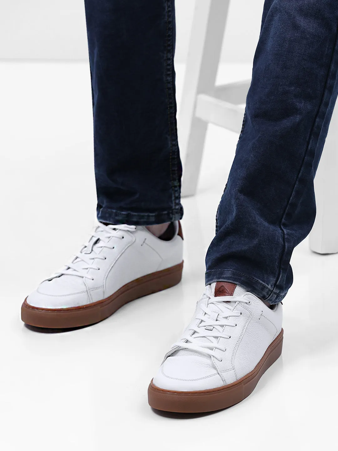 Men White Lace Up Genuine Leather Casual Sneakers