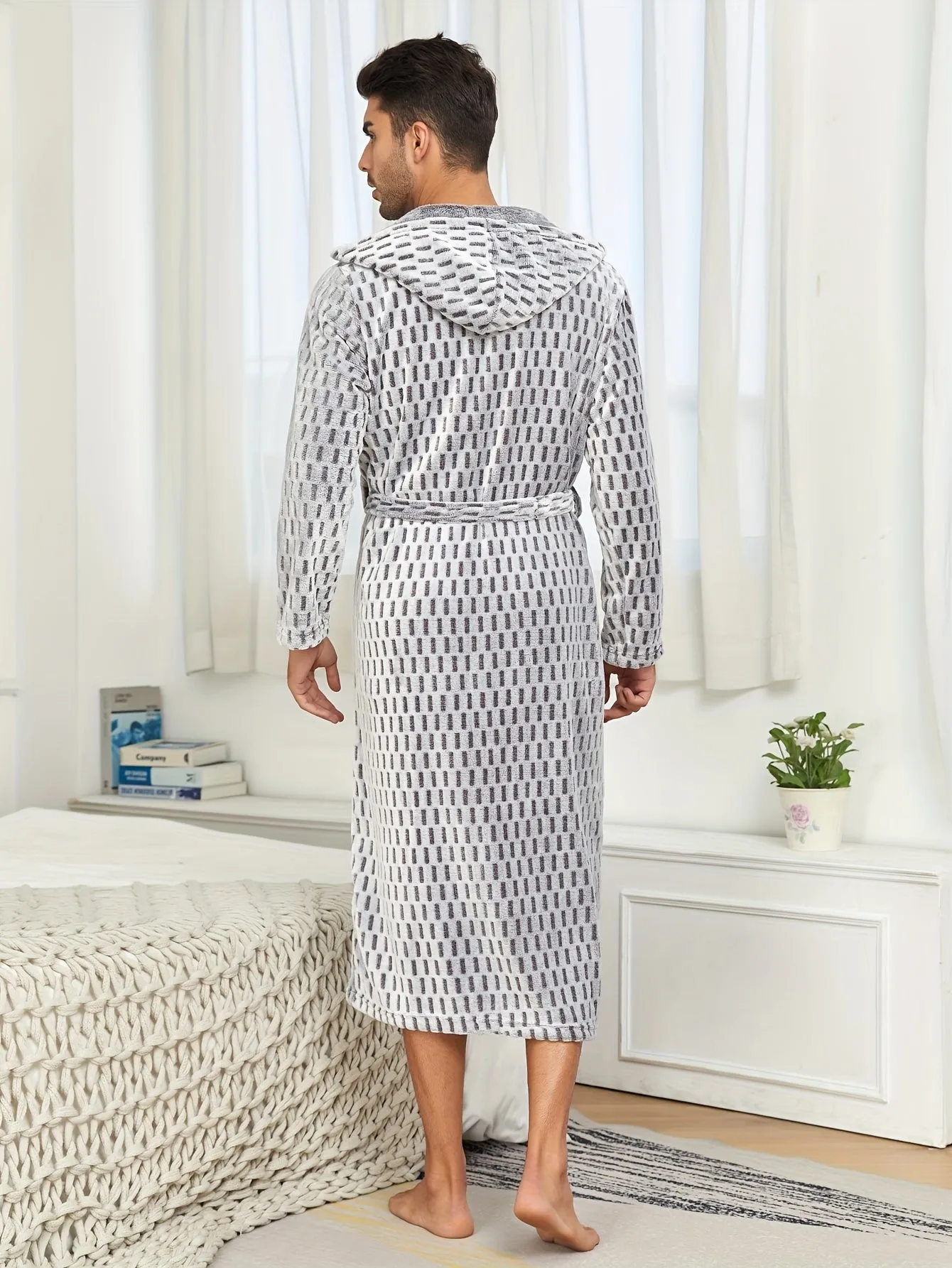 Winter Flannel Robe - Ultra-Warm and Cozy Extra-Long Hooded Fleece with Two Spacious Pockets - Designed for Men, Perfect for Autumn and Winter, Unique Small Grid Print, Ideal Nightwear