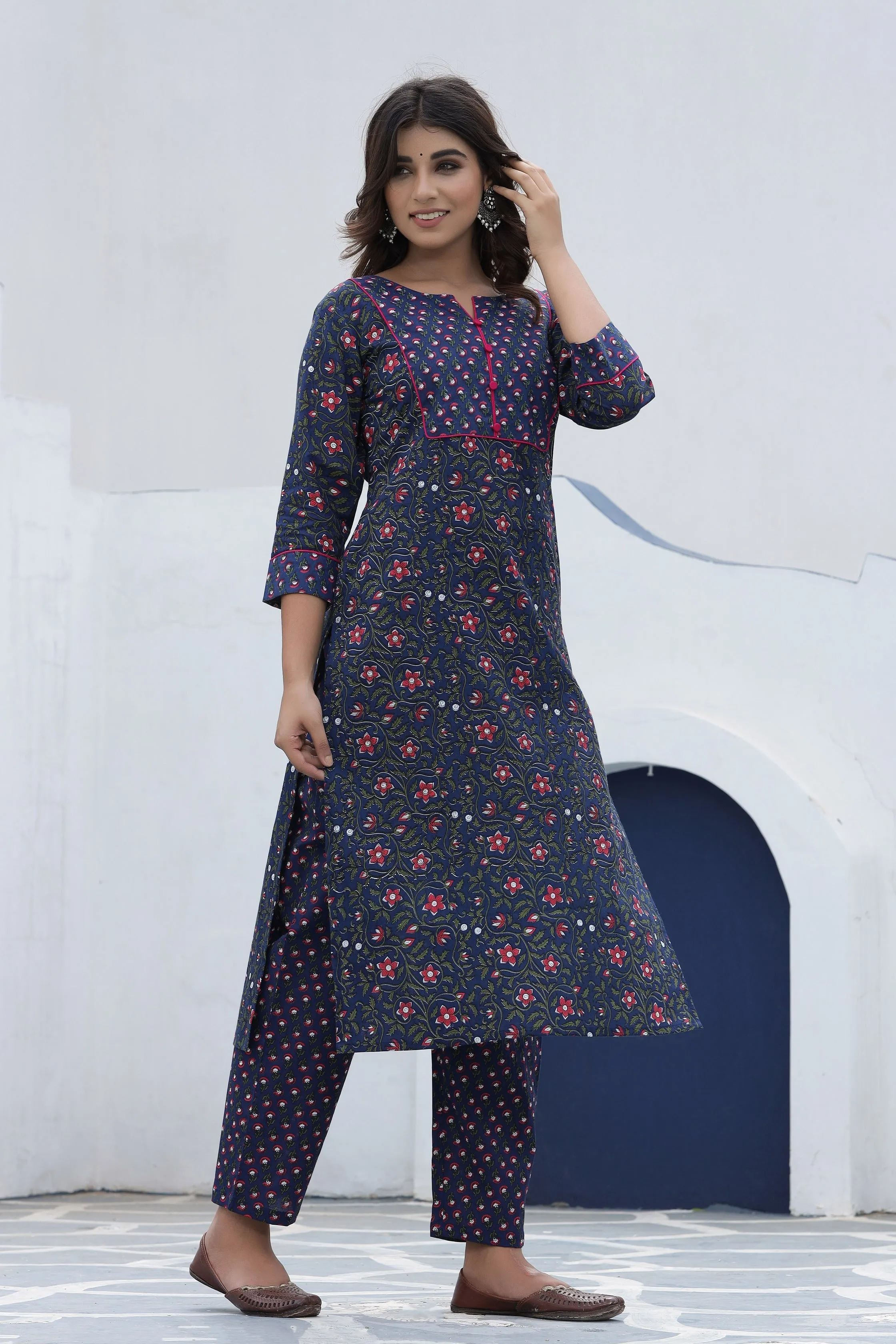 Women Blue Printed Kurta Set