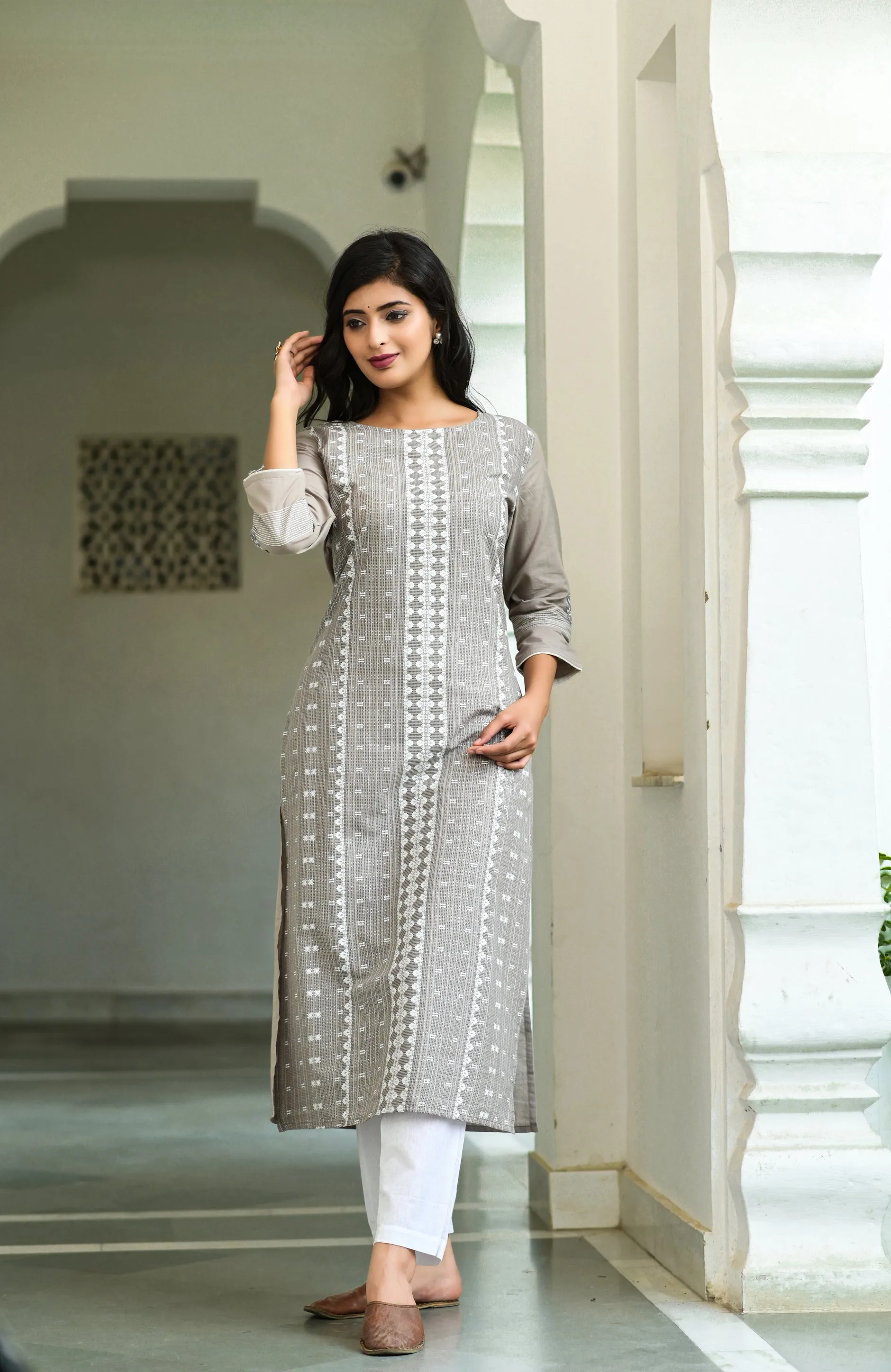 Women Grey Printed Kurta Set