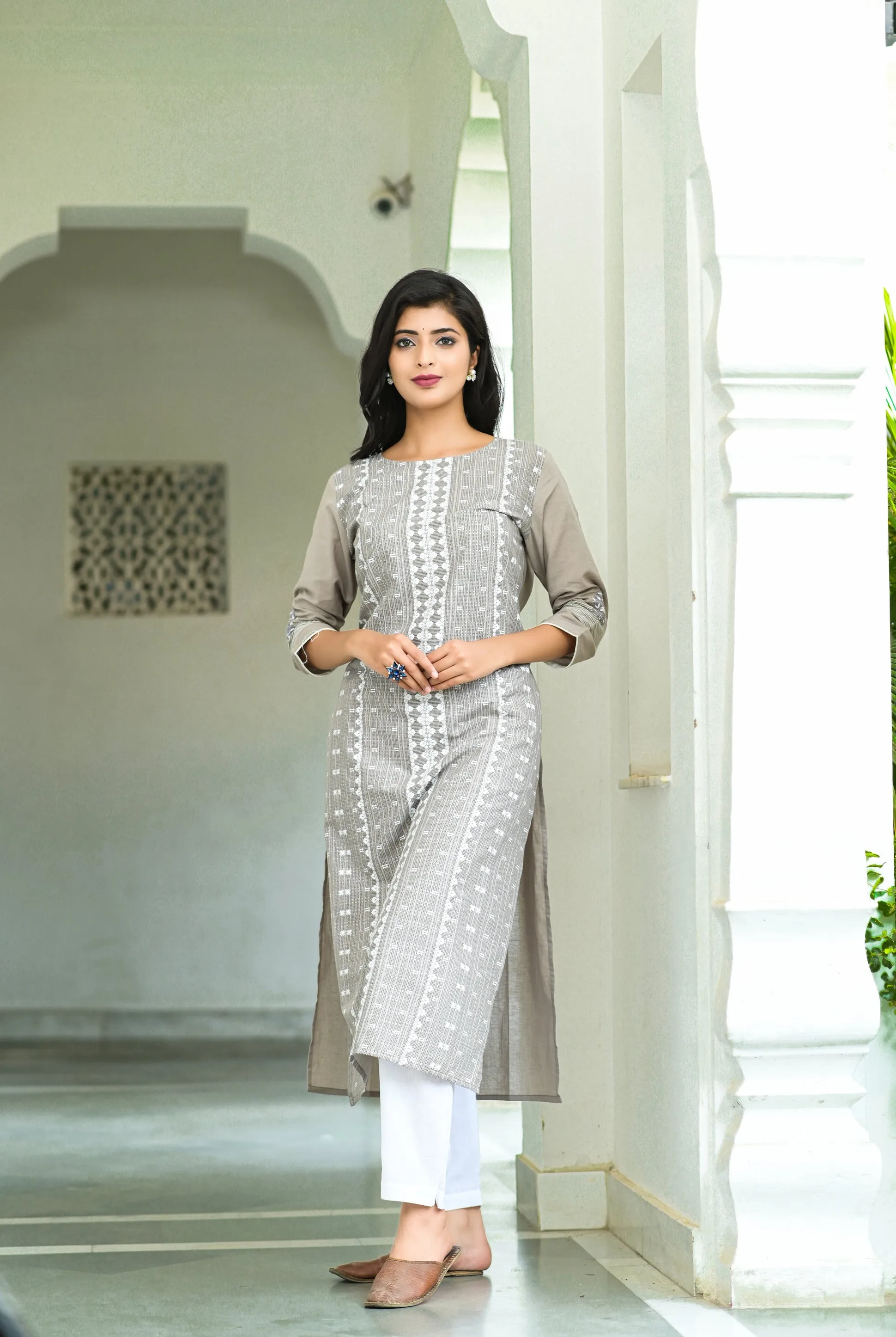 Women Grey Printed Kurta Set