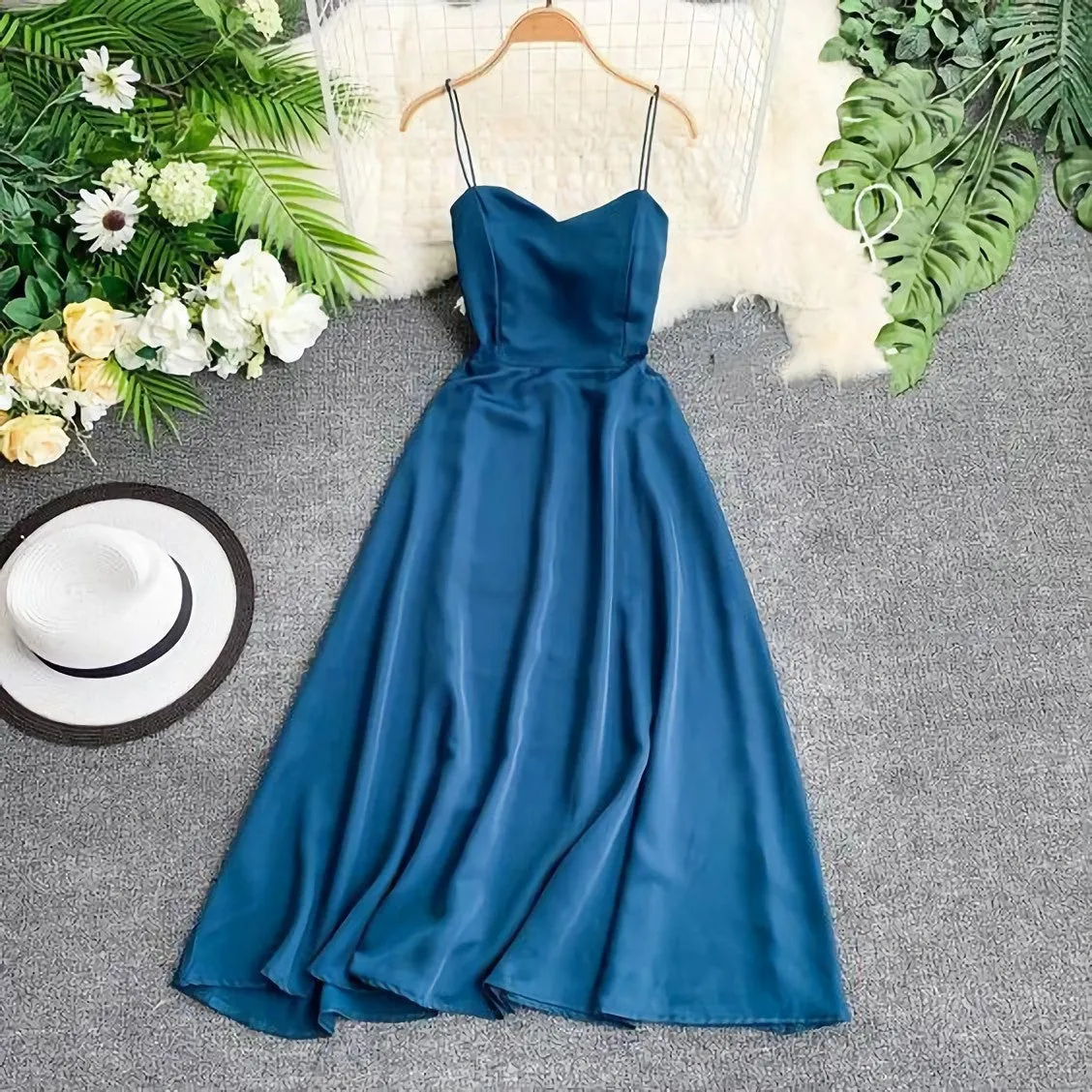 Women Sleeveless V Neck Spaghetti Strap Dress Prom Dress