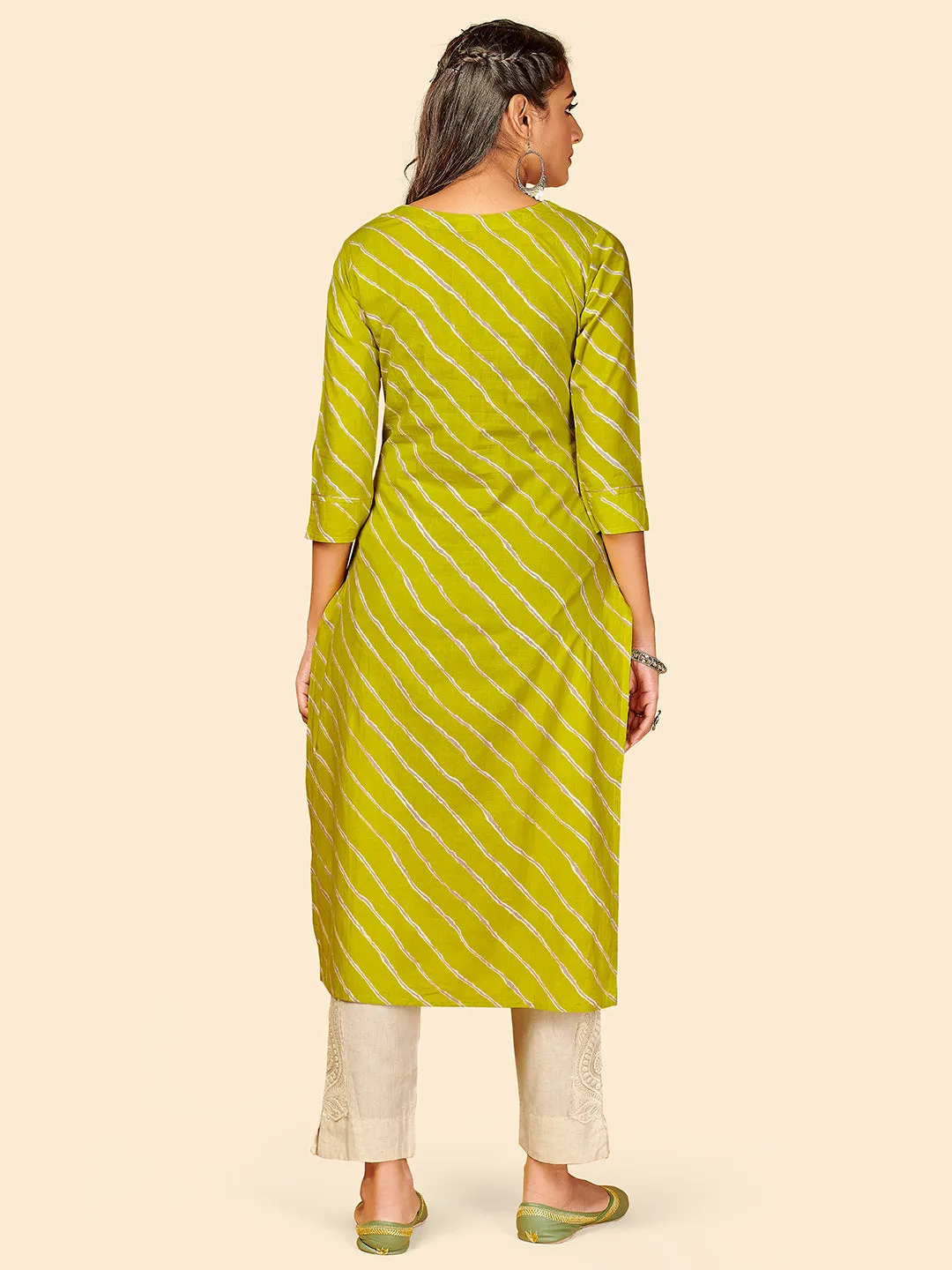 Women'S Embroidered & Mirror Work Straight Cotton Parrot Green Stitched Kurta